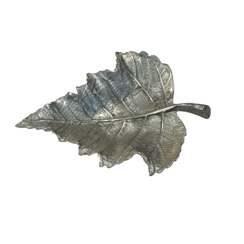 Decorative Metallic Silver Accent Leaf Decor